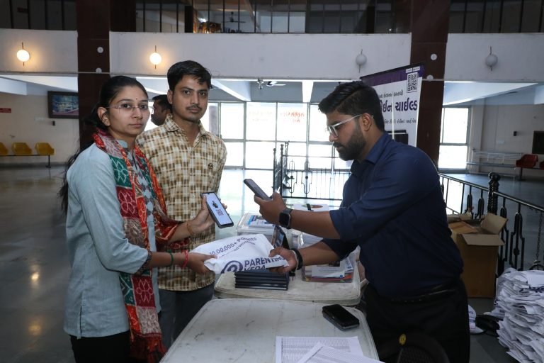 parenting veda mobile application best parenting app online course in gujarati and hindi daily parenting activity parenting webinar seminar workshop kit personal counseling child brain development child behavioral issue jitendra timbadiya - seminar photo gallery